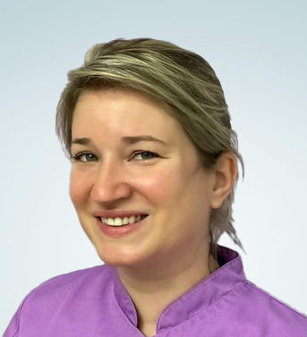 Mme Laura RENOUVEL